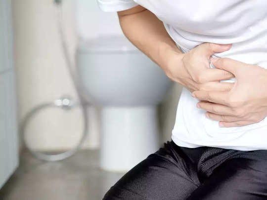 Constipation की समस्या से डेली लाइफ पर पड़ रहा असर, परेशानी दूर करने के लिए करें ये उपाय
